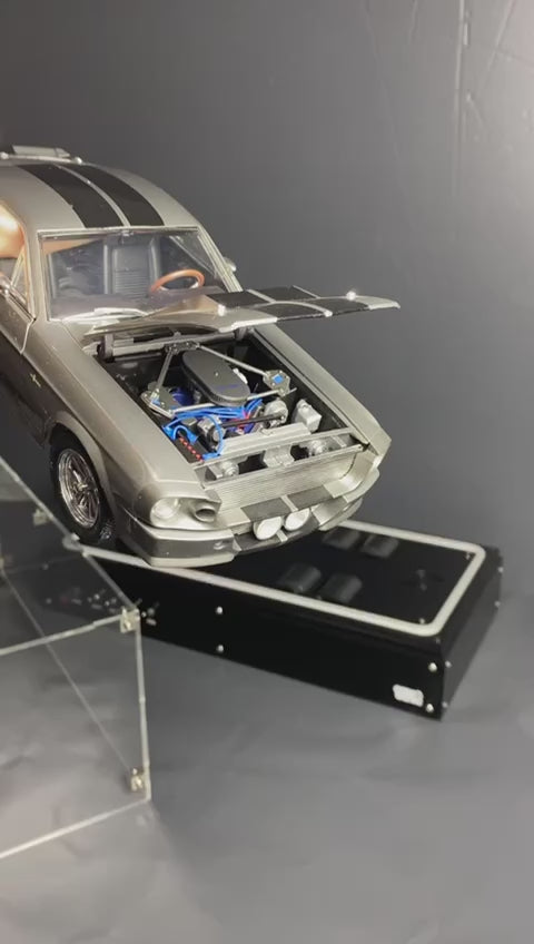 CaseTronic model araba sergileme standı 1:18 ölçek